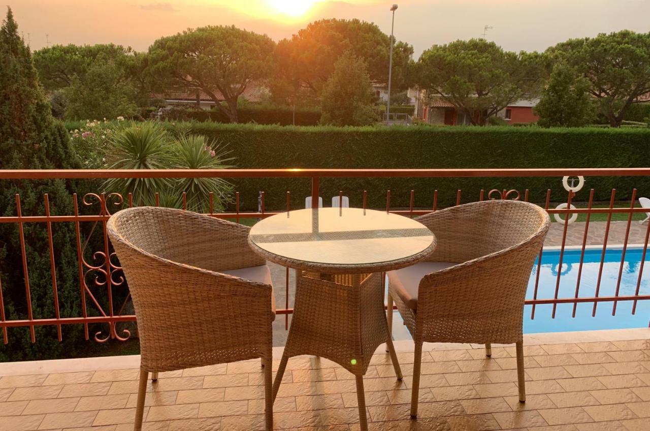 Residence Degli Ulivi Сирмионе Экстерьер фото